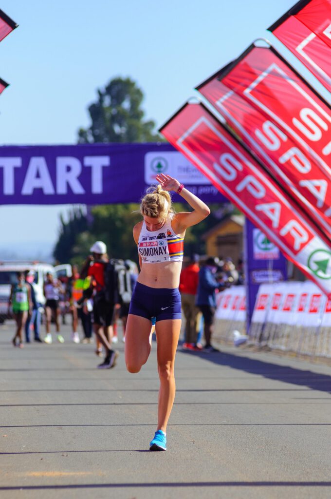 Vrouw met motivatie voor het doel in sport